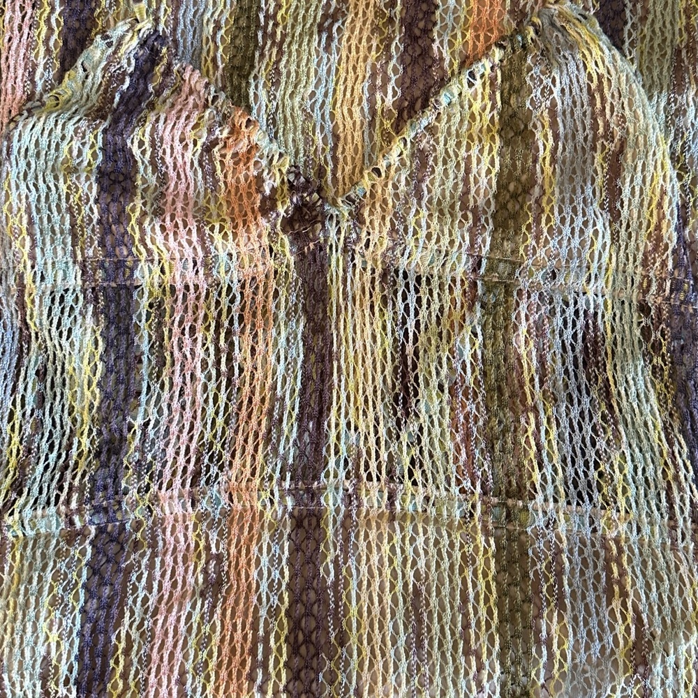 Missoni midi dress
Size M / US 8
Length: 43”
Hip: 35”
Bust: 30”
Waist: 35” - Picture 5 of 5